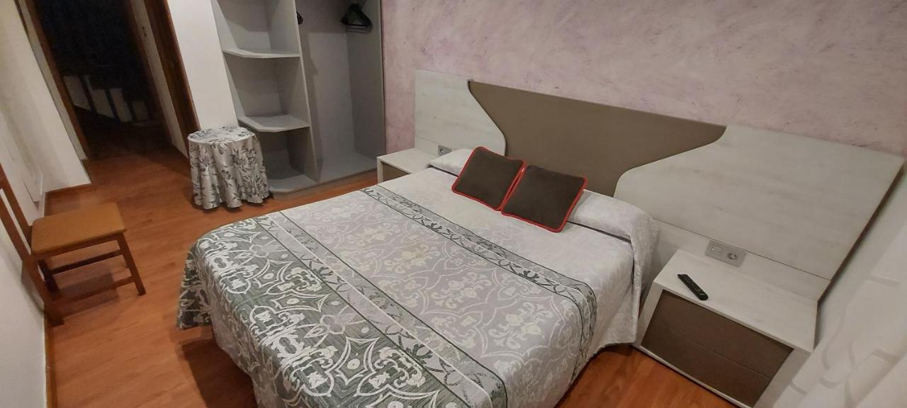 Hostal Del Campo Аревало Экстерьер фото